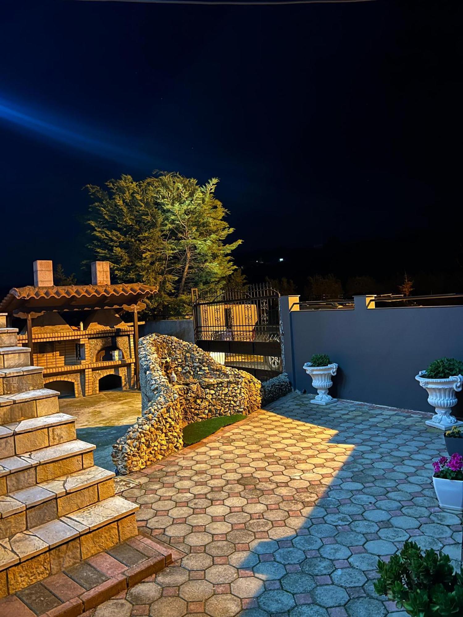 Villa Mucolli เบราท ภายนอก รูปภาพ